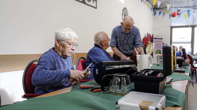Repair Café – Middenmeer in Den Oever